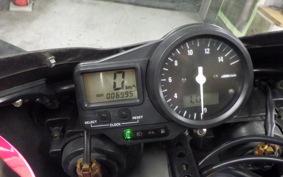 YAMAHA YZF-R7 2000