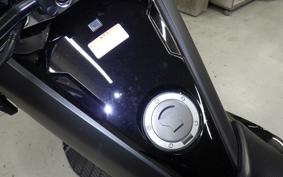 HONDA NM4 VULTUS -01 2018 RC82