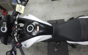 SUZUKI Vｽﾄﾛｰﾑ650A 2013 VP56A