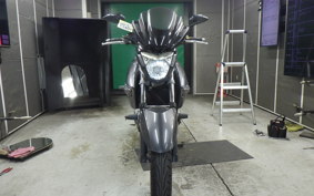 SUZUKI GSR250 2001