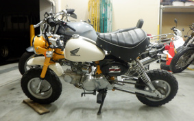HONDA MONKEY AB27