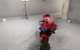 HONDA CBR600RR 2025 PC40
