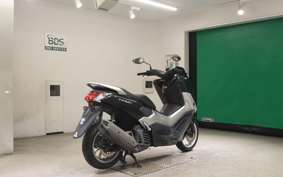 YAMAHA N-MAX 2022 SE86J