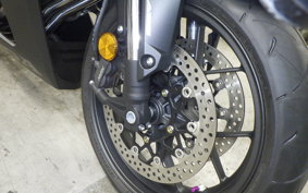 HONDA CBR650R E-Clutch 2025 RH17