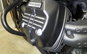 MOTO GUZZI V7 STONE 2023