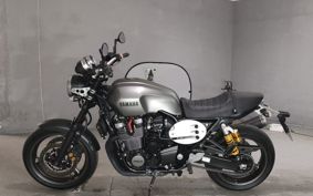 YAMAHA XJR1300 C 2016 RP19