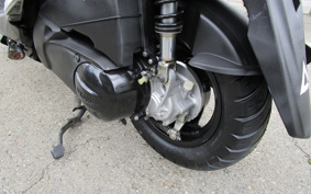 YAMAHA AXIS Z