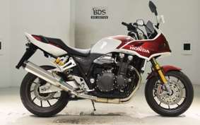 HONDA CB1300SB SUPER BOLDOR SP 2025 SC54