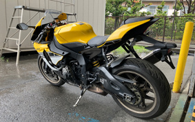 YAMAHA YZF-R1 RN39