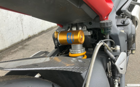 TRIUMPH DAYTONA 675 R 2015 TTA14F