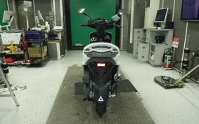 YAMAHA CYGNUS 125 XSR 2 2000 SE44J