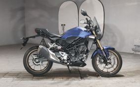 HONDA CB250R MC52