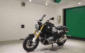 BMW R NINE T 2023