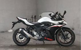 SUZUKI GSX250 R DN11A