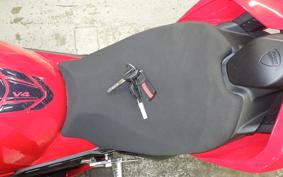 DUCATI PANIGALE V4 S