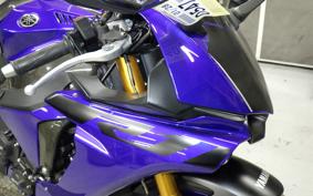 YAMAHA YZF-R1 2018
