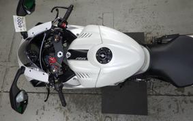 YAMAHA YZF-R6 2019