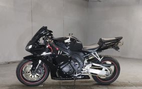 HONDA CBR1000RR SC57