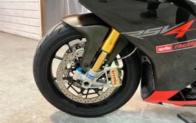 APRILIA RSV4 FACTORY 2013 ZD4RK