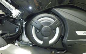 YAMAHA T-MAX 530 DX 2019 SJ15J
