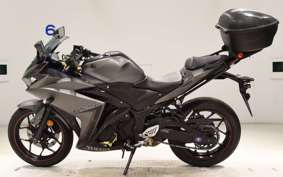 YAMAHA YZF-R25 RG10J
