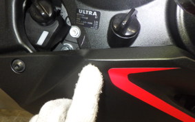 HONDA CBR650R E-Clutch 2025 RH17
