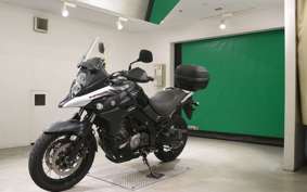 SUZUKI DL650 ( V-Strom 650 ) XTA 2017 C733A