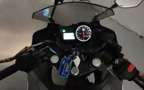 YAMAHA YZF-R15 RG06