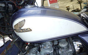 HONDA CB750 CUSTOM RC04