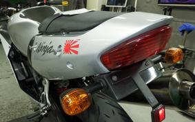KAWASAKI ZX 1200 NINJA R 2004 ZXT20B
