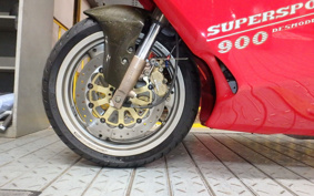 DUCATI  DUCATI 900SS 1995 ZDM906SC2