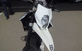 HUSQVARNA HUSQUARNASMS630 2011