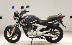 YAMAHA YBR250