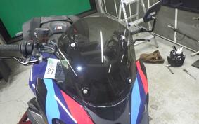 BMW M1000XR M Package 2025