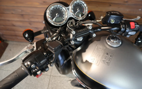 TRIUMPH  TRIUMPH  BONNEVILLE T120 BLACK  2021 DAD75H