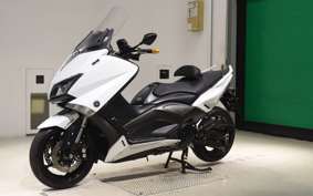 YAMAHA T-MAX 530 2015