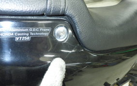 HONDA VT250 SPADA 2009 MC20