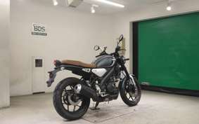 YAMAHA XSR155 2010