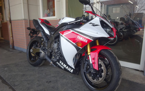YAMAHA YZF-R1 2013 RN23