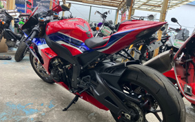 HONDA CBR1000RR-R FB SP 2020 SC82