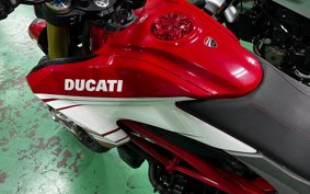 DUCATI HYPERMOTARD 939SP 2016 BA01