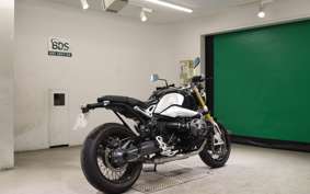 BMW R NINE T 2015