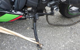 KAWASAKI ZX-25R ZX250E