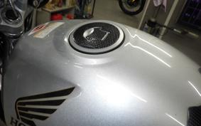 HONDA VTR 250 2025 MC33