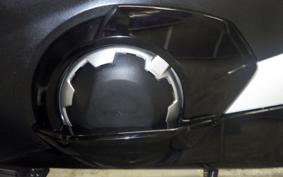 HONDA NM4 VULTUS -02 2016 RC82