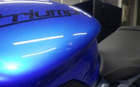 TRIUMPH STREET TRIPLE 85 2013