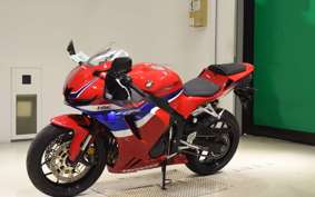 HONDA CBR600RR 2024 PC40