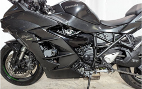 KAWASAKI NINJA H2 SX 2018 ZXT02A