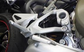 DUCATI STREETFIGHTER V4 S 2022