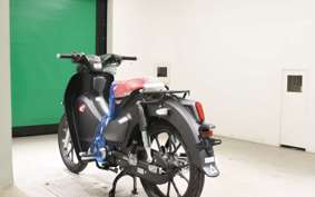 HONDA C125 SUPER CUB